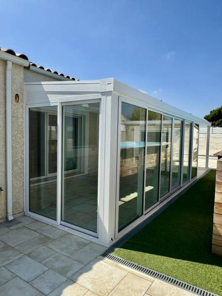 Auvent de terrasse en aluminium à Esch sur Alzette au Luxembourg