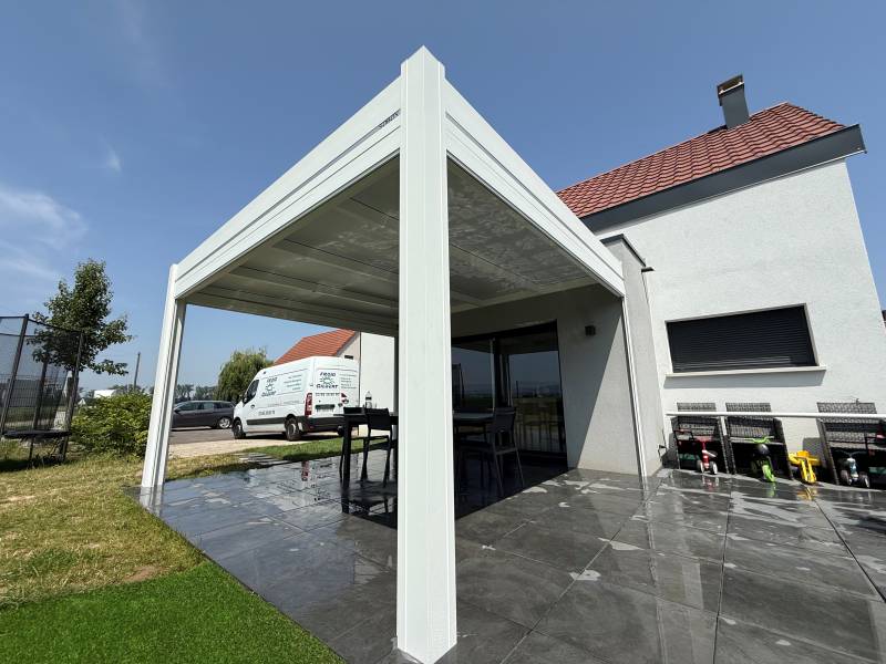 Pergola évolutive en aluminium sur mesure à Esch sur Alzette au Luxembourg