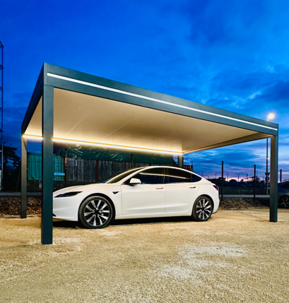 Abri de voiture élégant en aluminium et sur mesure à Dudelange au Luxembourg