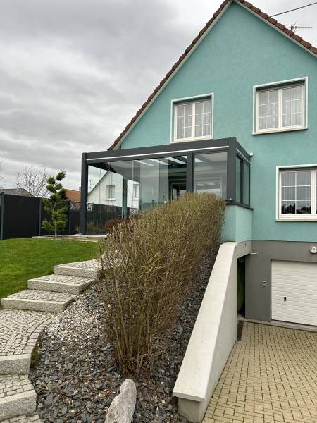 Pergola évolutive en aluminium sur mesure - toit plat à Esch sur Alzette au Luxembourg