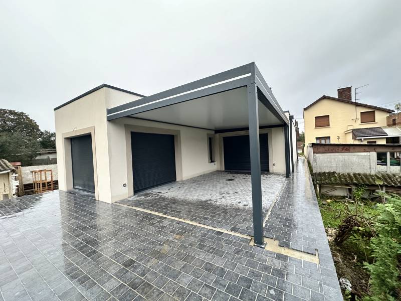 Installation de pergola moderne au style contemporain à Strassen au Luxembourg