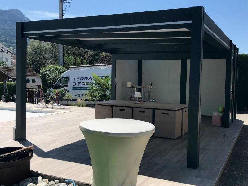 Montage vun engem Aluminium-Gaardenhaus zu Déifferdeng Lëtzebuerg