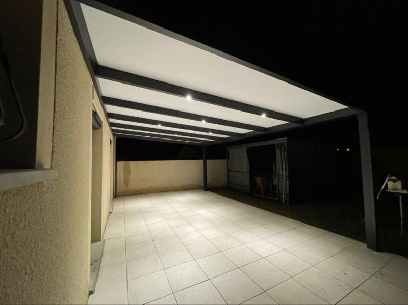 Vente auvent d'extérieur pour terrasse à Strassen