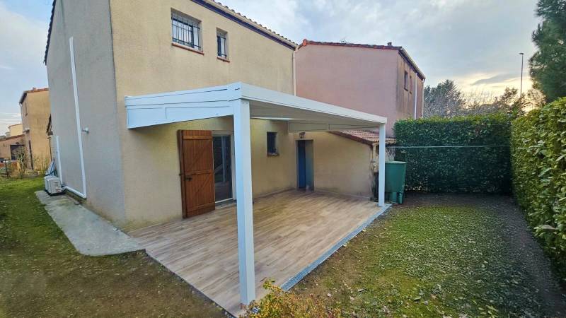 Maßgefertigtes Terrassenüberdachung – Aluminium-Vordach in Esch-sur-Alzette