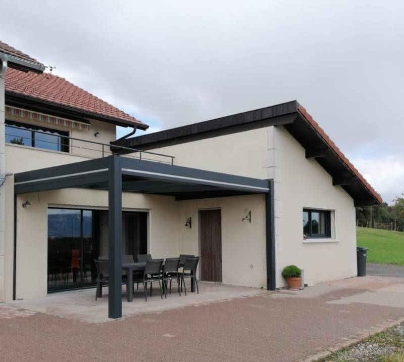 Pergola sur mesure en aluminium évolutive à Ettelbruck au Luxembourg