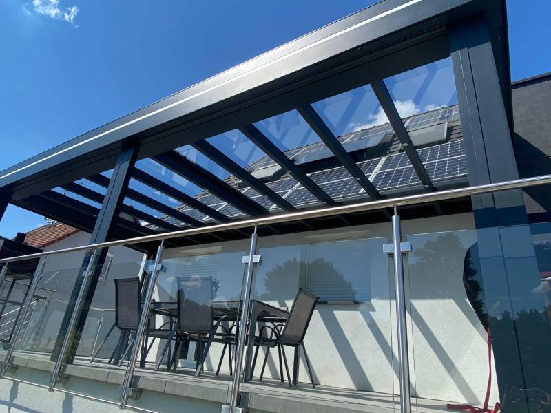 Personnaliséierbar Aluminium-Pergola mat flaachem Daach zu Esch-Uelzecht, Lëtzebuerg