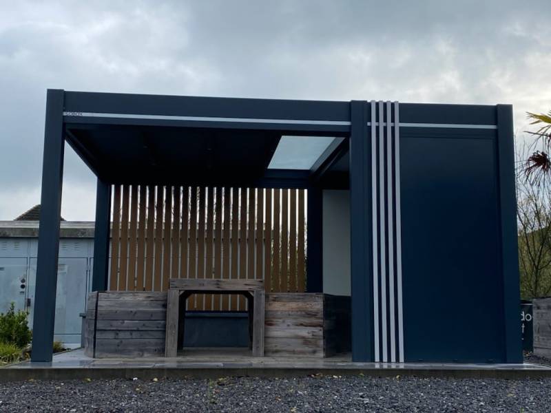 Modernes Aluminium-Poolhaus in Strassen Luxemburg