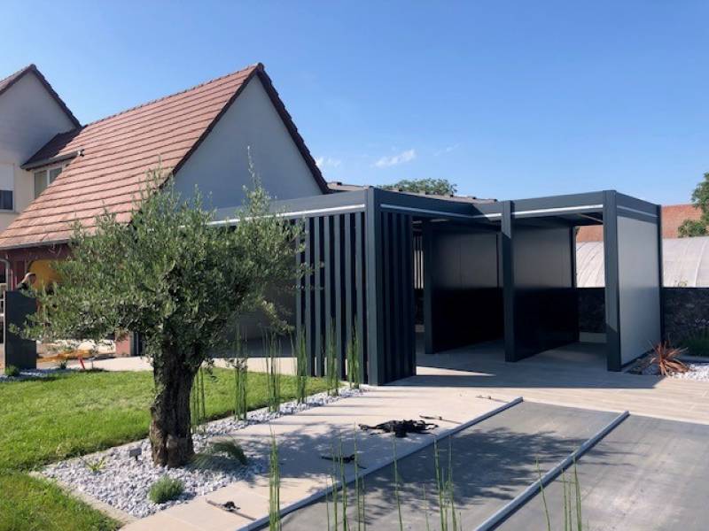 Maßgefertigtes Aluminium-Poolhaus – Entspannungsbereich im Freien in Differdingen, Luxemburg