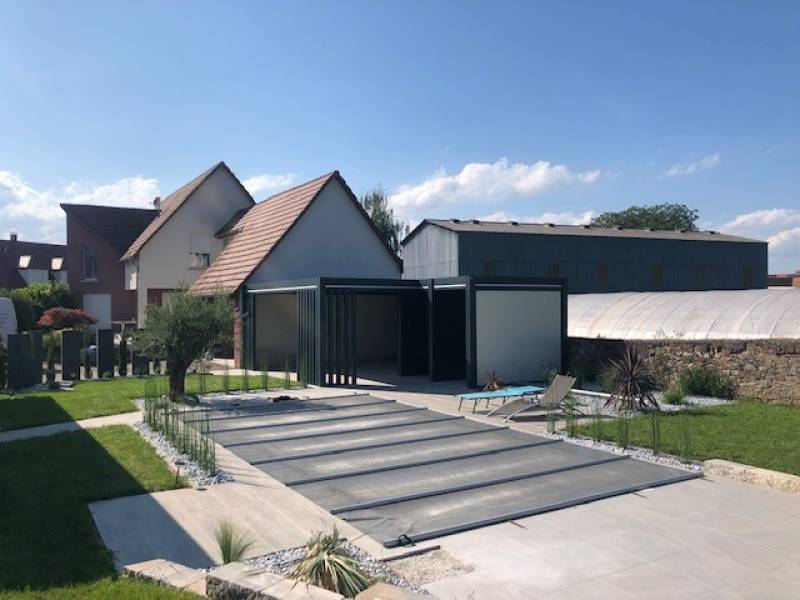 Pool house en aluminium sur mesure à Esch sur Alzette au Luxembourg 